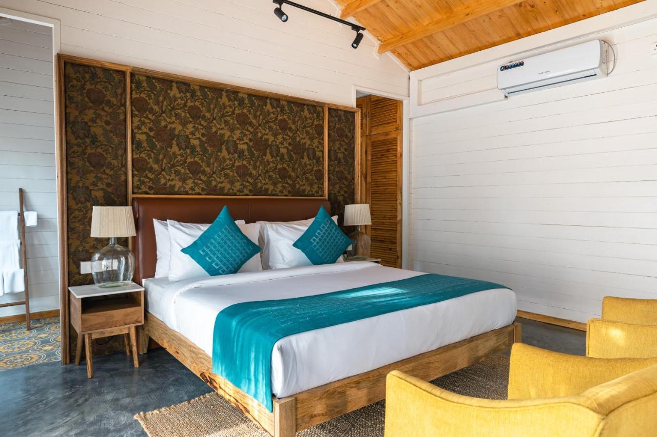 Larisa Resort Ashwem Mandrem Extérieur photo